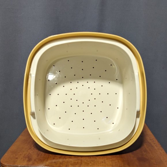 Ditch the Bland, Embrace the Steam! Tupperware Steam 'n' Serve - Picture 2 of 6